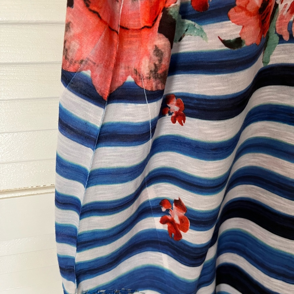 Spring T-shirt - Picture 3 of 4